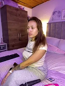 juliana-mancini online show from 10.06.25