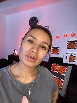 juliana-mancini online show from 10.27.25