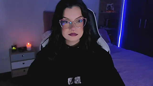 OphelianaRose33 online show from 10.03.25