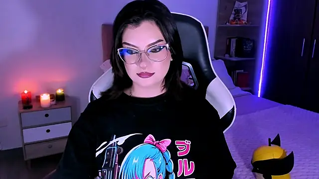 OphelianaRose33 online show from 10.24.25