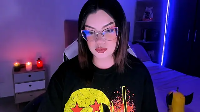 OphelianaRose33 online show from 12.02.25