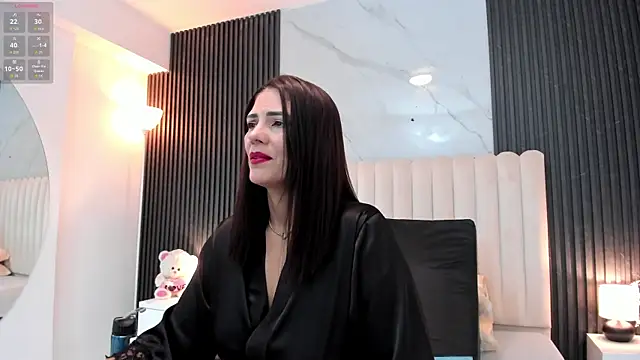 Samantha Claus online show from 11.21.25