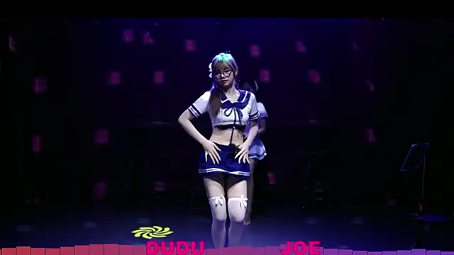 Snapshot of yznt-dudu chatting on 10.18.25 yznt-dudu online show from 10.18.25