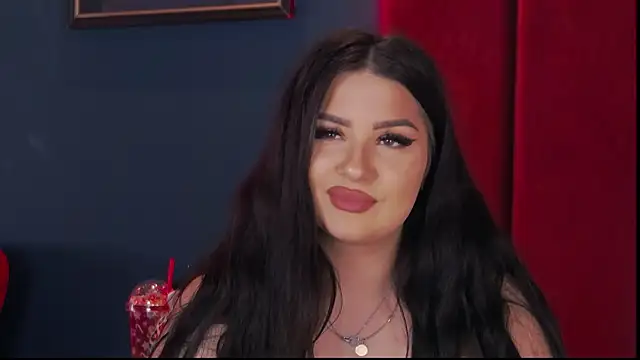 AdelynnReeds online show from 11.15.25