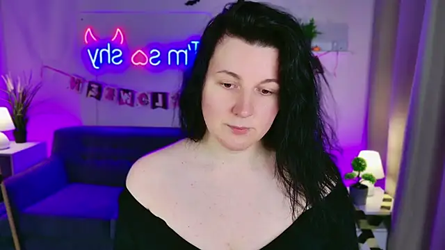 love me  tonight  online show from 10.22.25