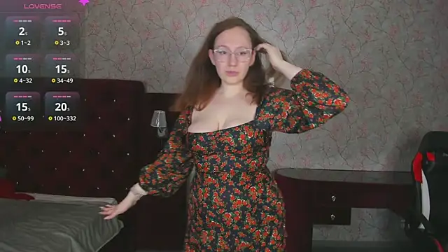 Snapshot of ellie_coy_ chatting on 03.10.26 ellie coy online show from 03.10.26