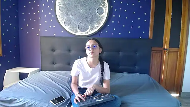 katalina07 1 online show from 11.04.25