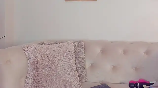 Emilly Beaumont online show from 05.31.26