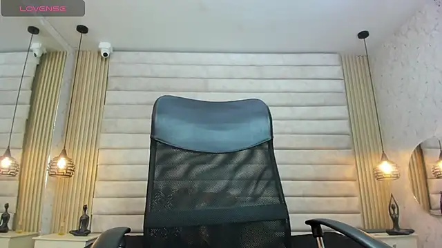 keytinthomson  online show from 02.14.26