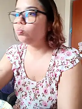 Snapshot of saenz_eymi chatting on 03.02.26 saenz eymi online show from 03.02.26