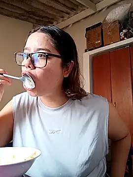 Snapshot of saenz_eymi chatting on 03.06.26 saenz eymi online show from 03.06.26