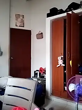 Snapshot of saenz_eymi chatting on 04.05.26 saenz eymi online show from 04.05.26