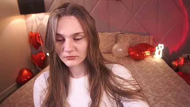 Snapshot of DiamondGoldie chatting on 02.09.26 DiamondGoldie online show from 02.09.26