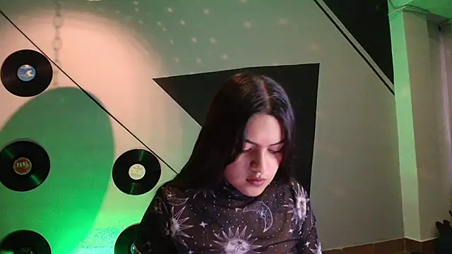 Lilith and Khloe online show from 11.15.25