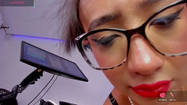 eva rain  online show from 02.26.26