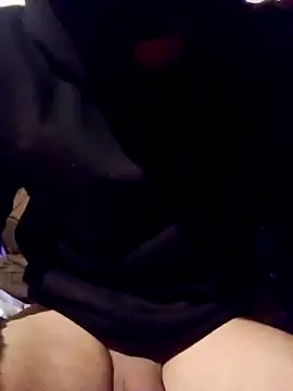 Golonzo1996 online show from 11.26.25