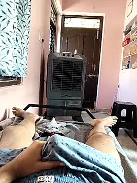 Snapshot of Yourslovingdick chatting on 11.11.25 Yourslovingdick online show from 11.11.25