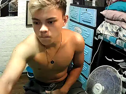 Pinoy slutcummer69 online show from 11.15.25