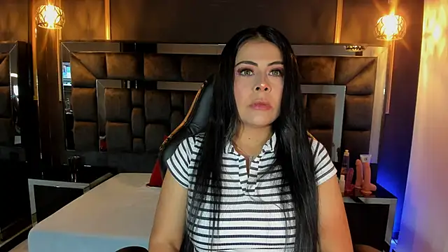 Aniajoness  online show from 09.20.25