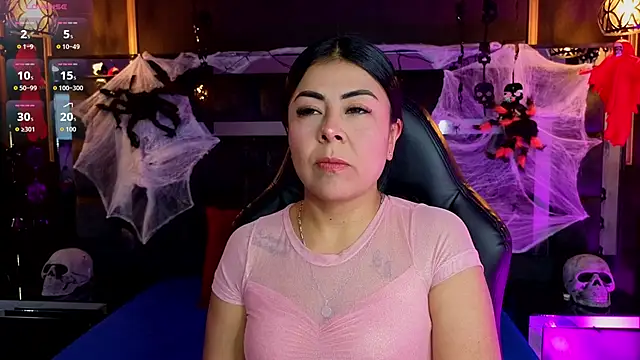 Aniajoness  online show from 10.23.25