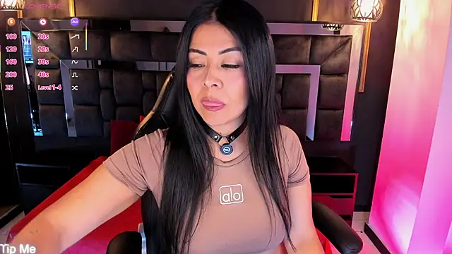 Aniajoness  online show from 07.19.26