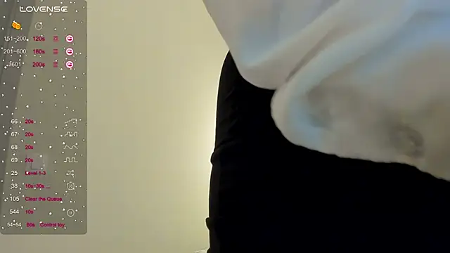 MikaBloom online show from 04.06.26