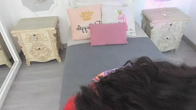 MeganStar   online show from 12.19.25