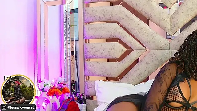 Tessa Owenss online show from 02.20.26