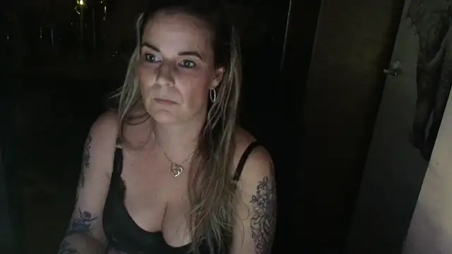 Mrs-Aurora online show from 03.26.26