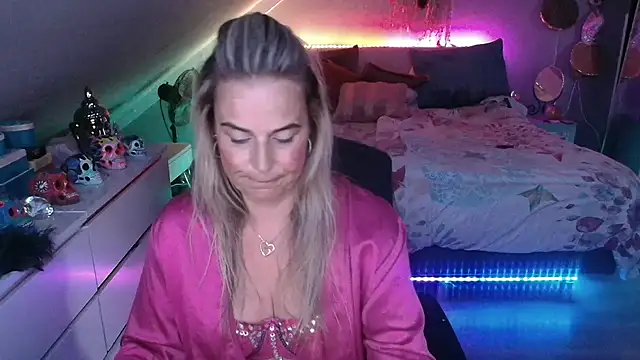 Mrs-Aurora online show from 05.16.26