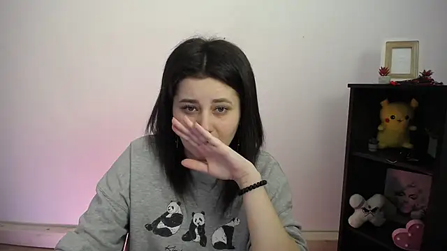 Katrin kiss  online show from 02.28.26