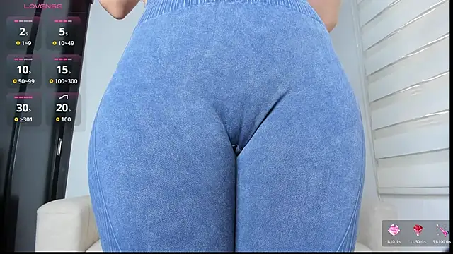 arianna 000 online show from 11.24.25