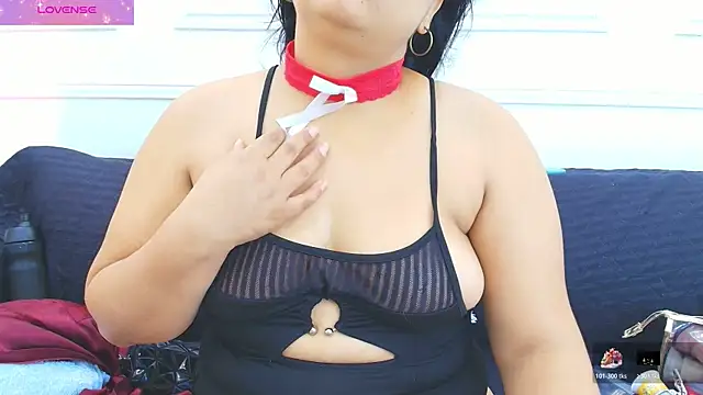 Daisy Price online show from 11.18.25