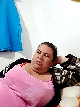 yaneth  online show from 10.18.25