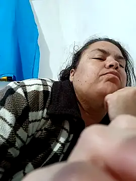 yaneth  online show from 11.15.25