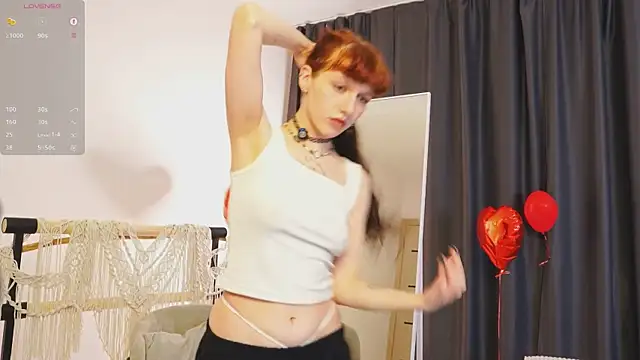 LeelooYolo online show from 02.14.26