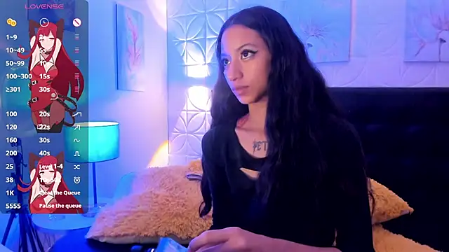 Snapshot of MegannBabby chatting on 10.01.25 MegannBabby online show from 10.01.25