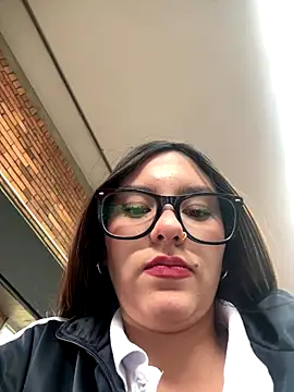 Snapshot of Katie_rawwww chatting on 11.05.25 Katie rawwww online show from 11.05.25