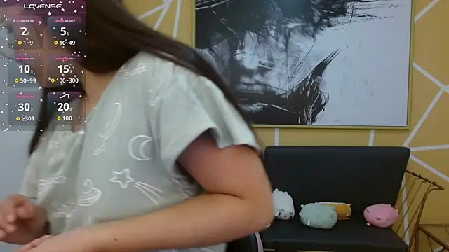 olivia russo  online show from 04.05.26