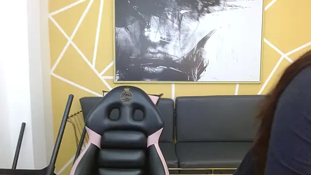 olivia russo  online show from 04.17.26