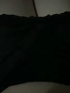 Anna-Ivy online show from 12.15.25