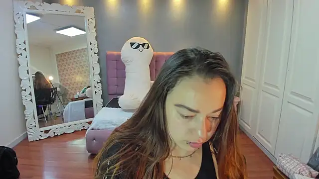 Tammy parker  online show from 09.23.25