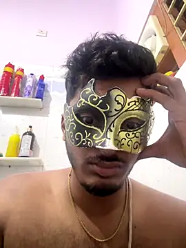 Snapshot of VVcouple chatting on 09.18.25 VVcouple online show from 09.18.25