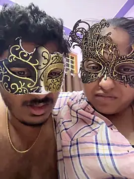 Snapshot of VVcouple chatting on 10.28.25 VVcouple online show from 10.28.25