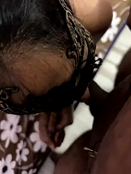 VVcouple online show from 11.27.25