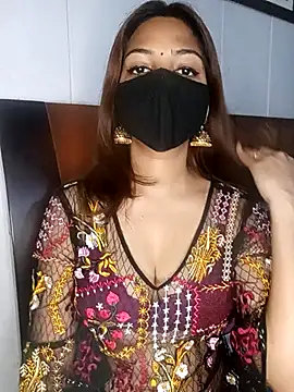 Snapshot of Hot_malika19 chatting on 11.05.25 Hot malika19 online show from 11.05.25