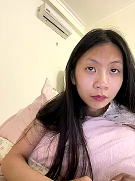 Lil-Gi online show from 11.11.25