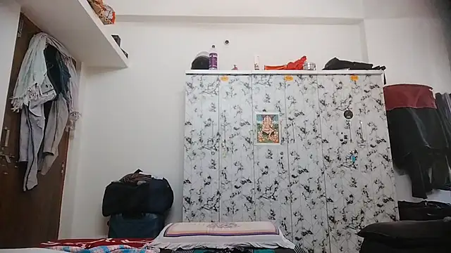 Snapshot of Rahulisagoodguy chatting on 10.13.25 Rahulisagoodguy online show from 10.13.25