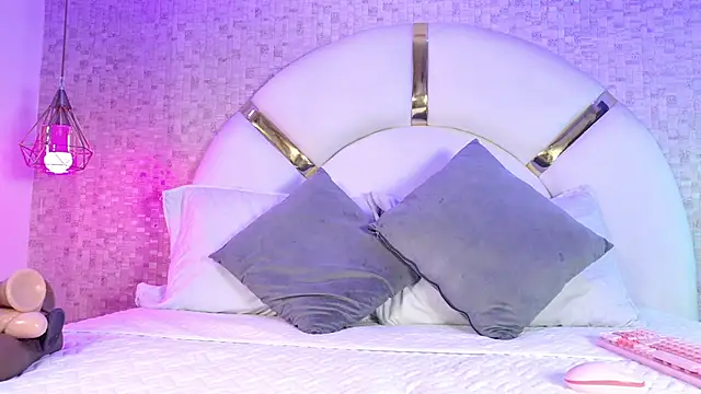 marcela rojas online show from 09.17.25