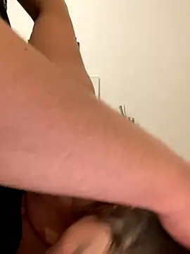 chloedlm5 online show from 10.14.25